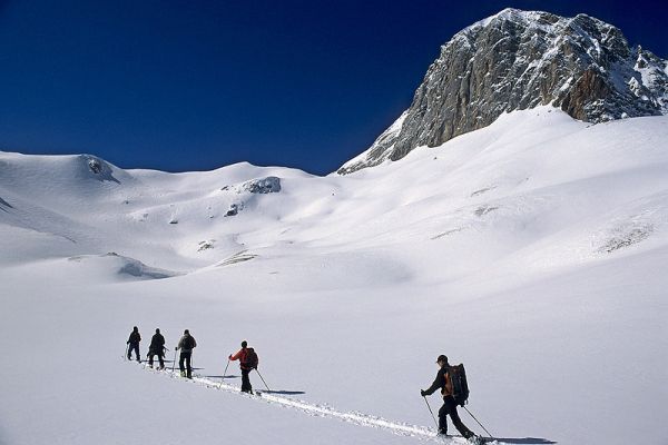 Wanderung mit den Tourenskiern im Dachsteingebirge